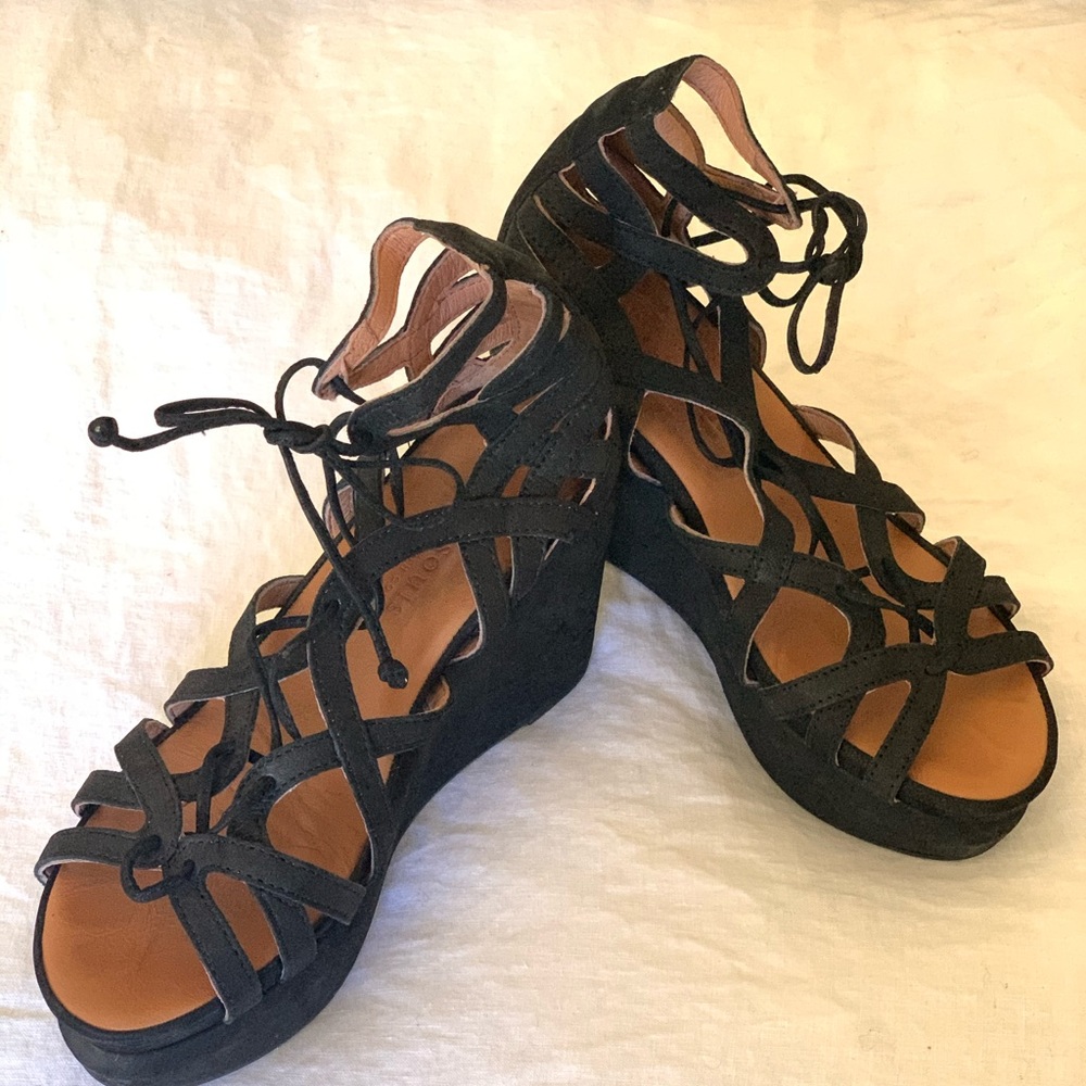 Gentle soles beautiful black platform